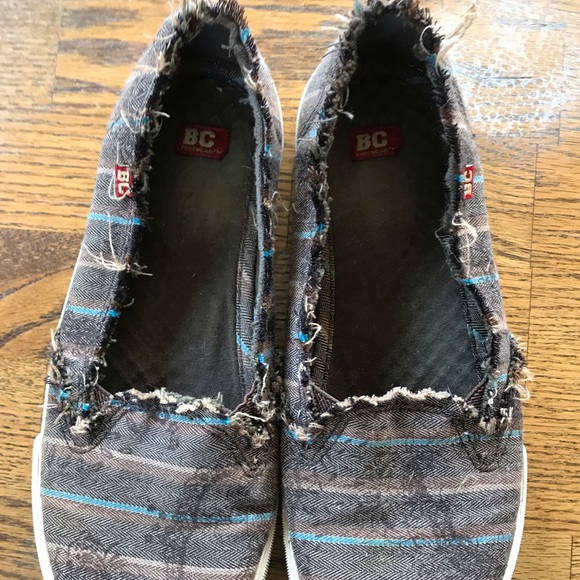 Size 7.5 Brown/Blue/Tan slip-ons by BC Footwear. - Picture 2 of 8